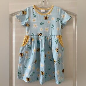 Unbranded Blue Bee and Daisy Spring Dress / Size 5 / VGUC